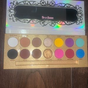 Lunar Beauty Life’s a Drag Pallet